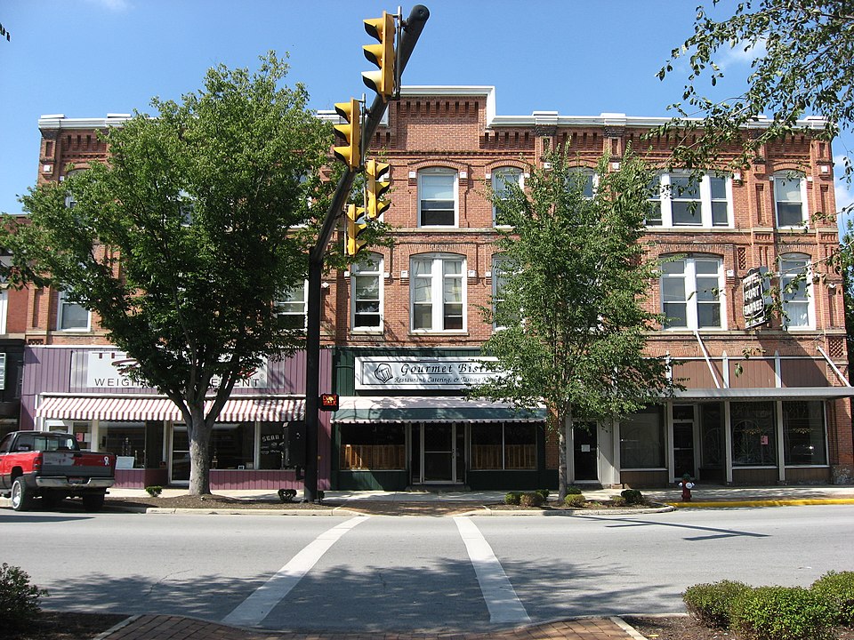 Professional signage serving St. Marys, Ohio businesses